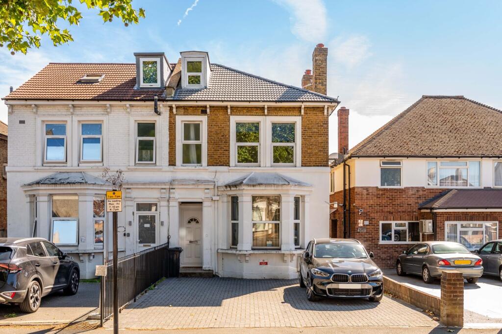 Main image of property: Hanworth Road, Hounslow, TW3 3SN, Hounslow, TW3