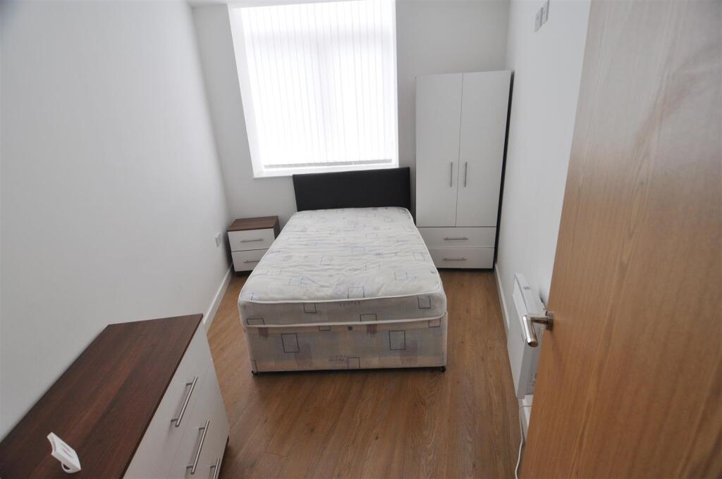 Additional image 3 of 130 Sunbridge Road, City Centre, Bradford