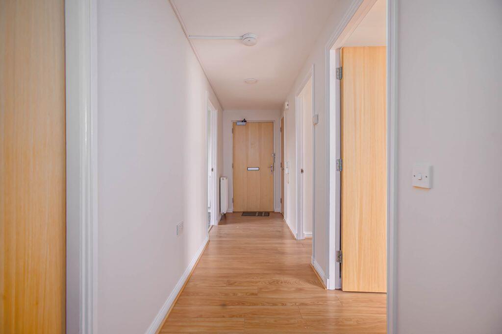 Apartment in Dunfermline, Fife - View 4
