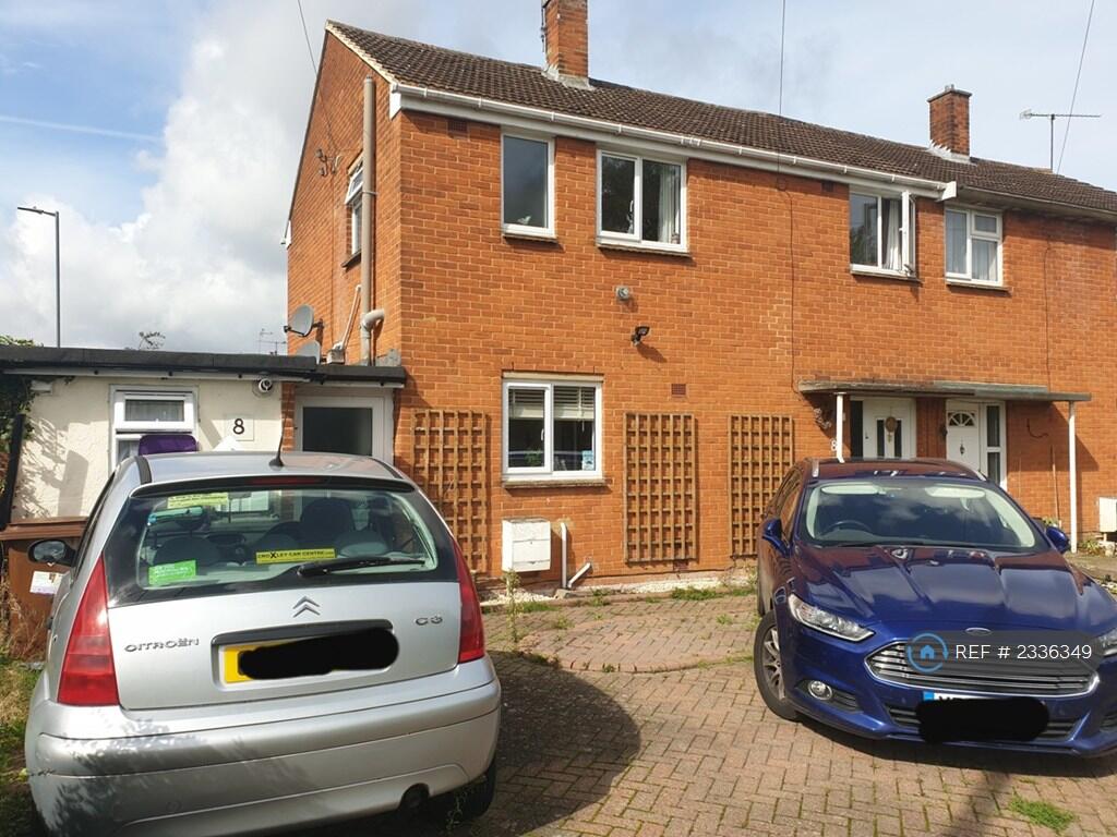 Main image of property: Burford Way, Hitchin, SG5
