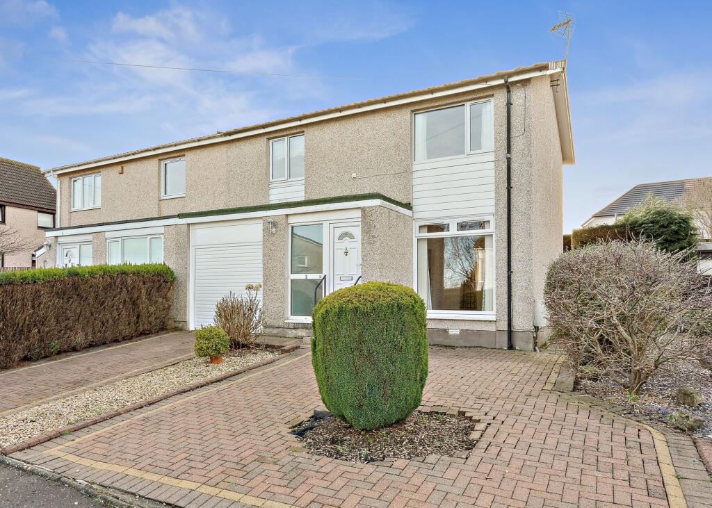 3-bed semi-detached on Brucefield Crescent, Clackmannan, FK10, £182,000