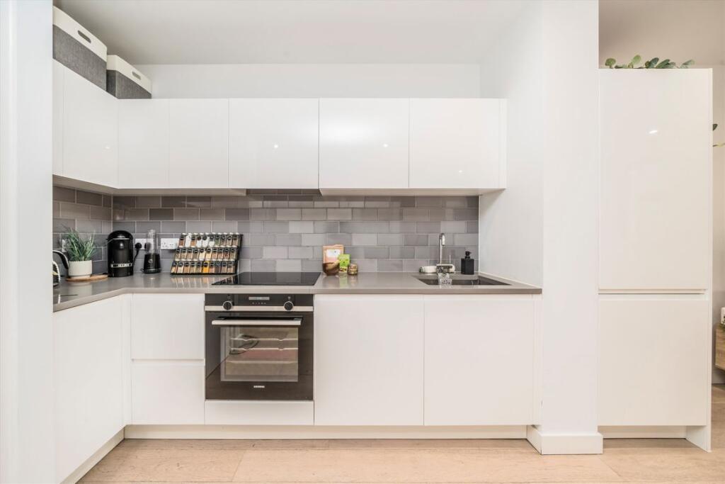 Main image of property: Pinnacle House, Royal Wharf