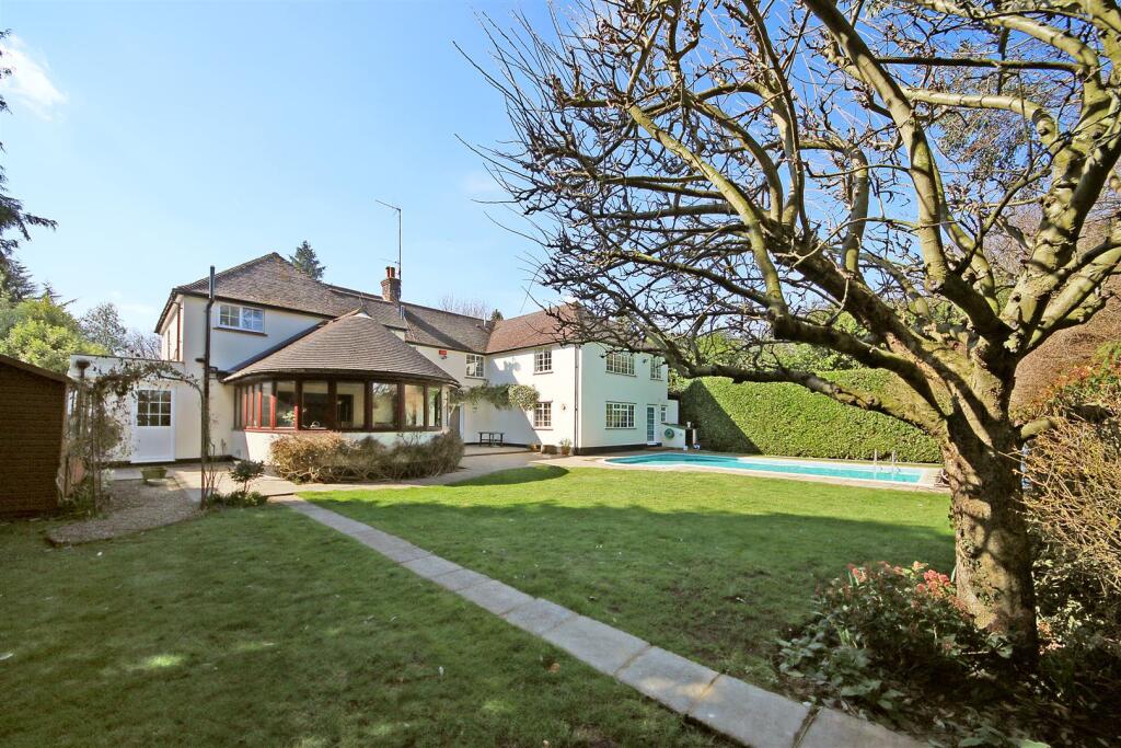 Main image of property: The Avenue, Radlett