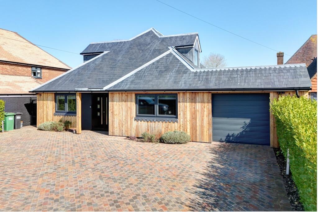 Main image of property: London Road, Hailsham, BN27