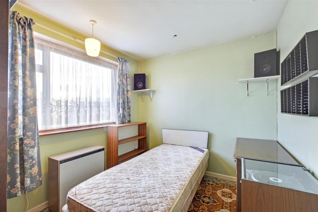 House in Nottingham, Lambley - More