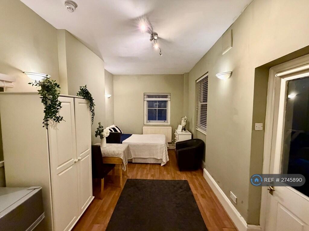 Main image of property: St. Stephen's Gardens, London, W2