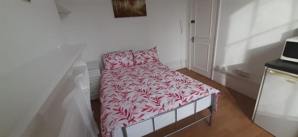 Main image of property: Oakley Street, London