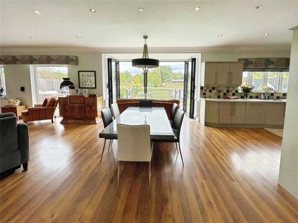 House in Romford - View 5