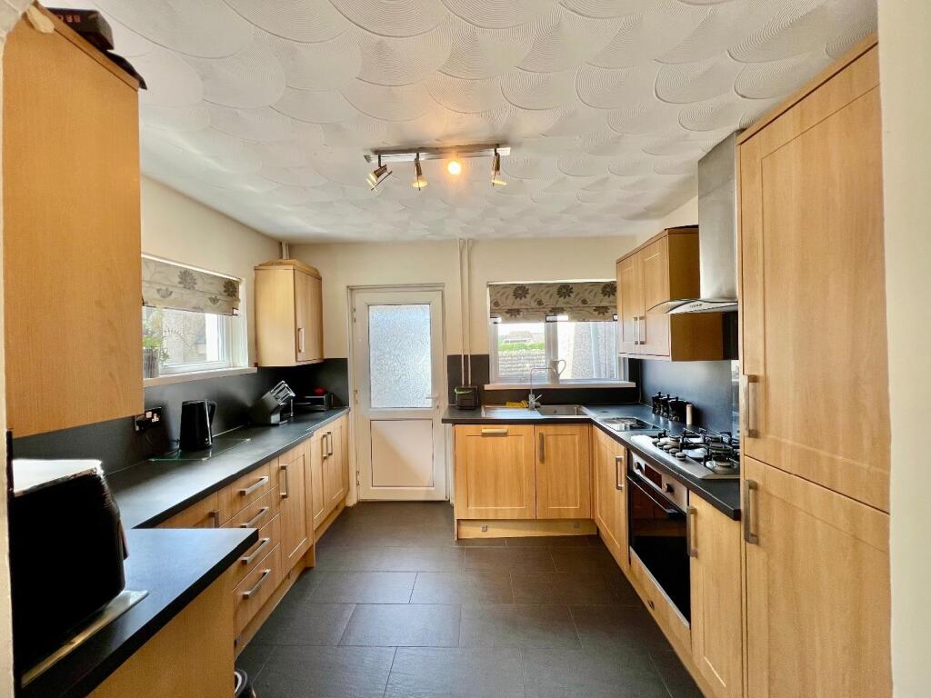 Vale View, Sarn, Bridgend County Borough, CF32 9RY photo 4