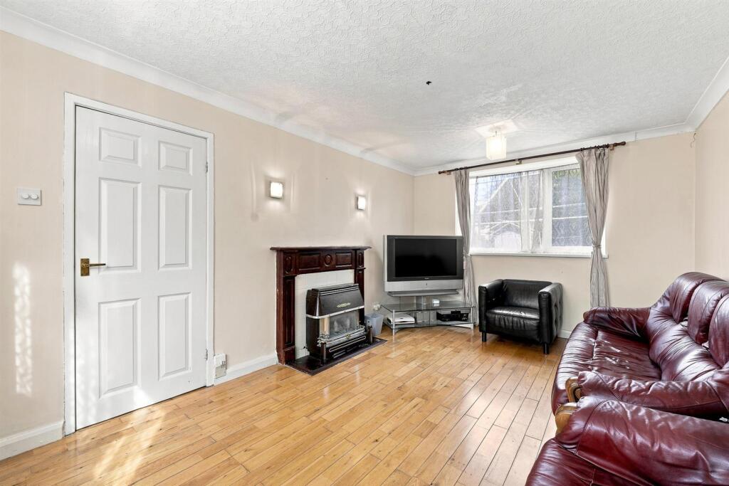 House in Macclesfield, Weston - View 2