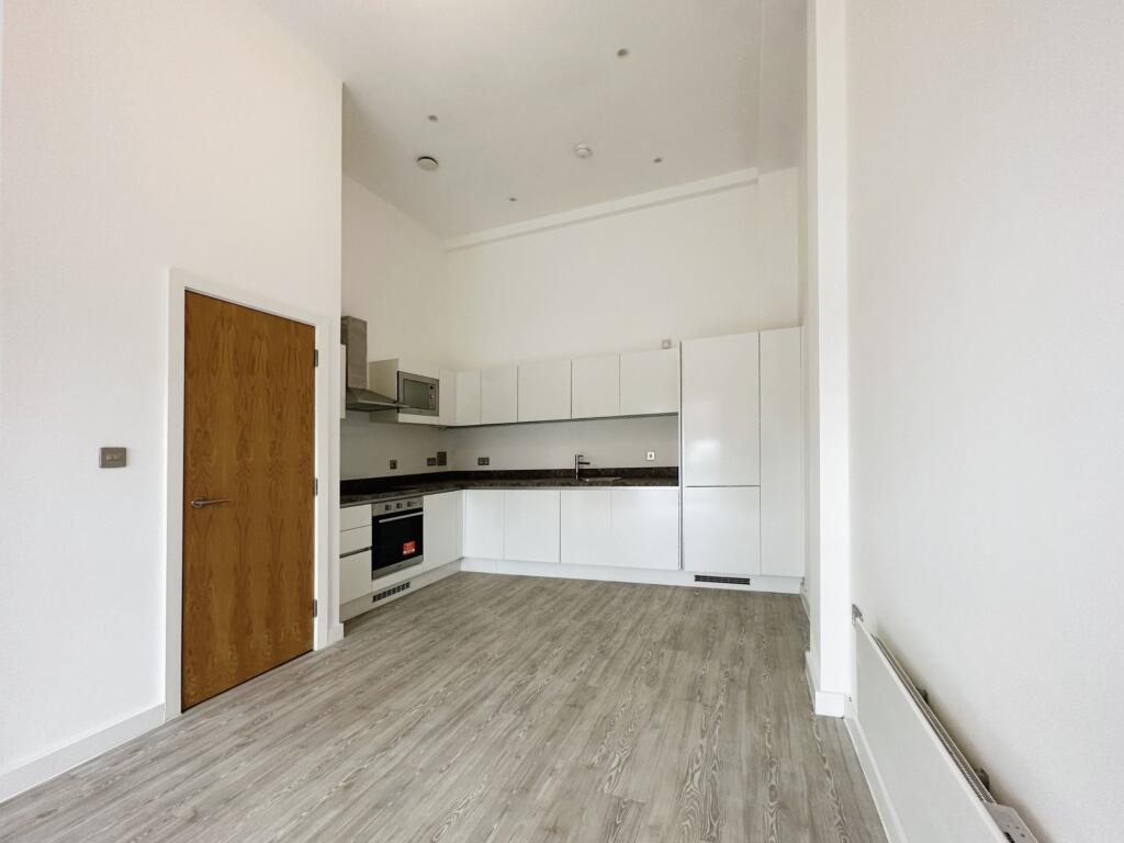Apartment in Salford, Blackfriars, Ordsall - View 4