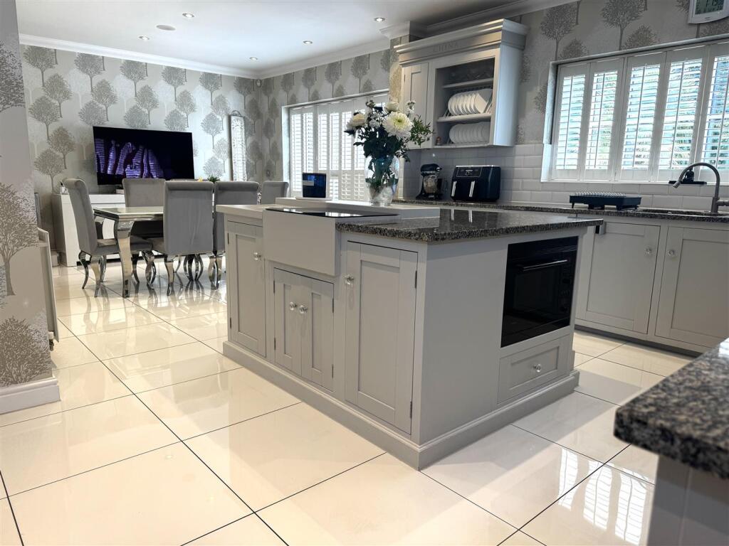 House in Chelmsford - View 3