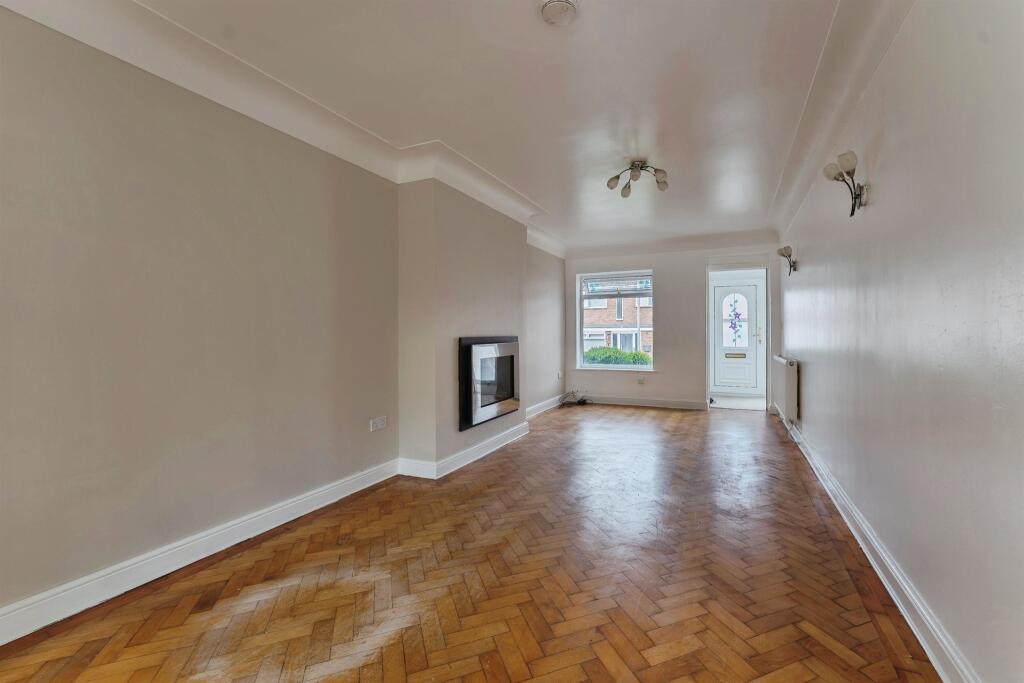 Linden Drive, Prenton - View 3