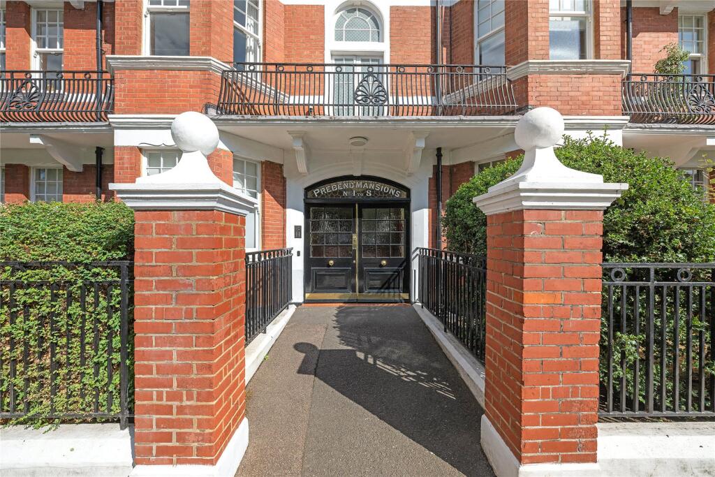Apartment in London - View 2