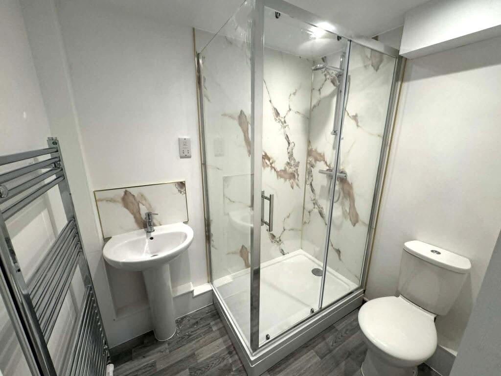 House in Bath - View 4