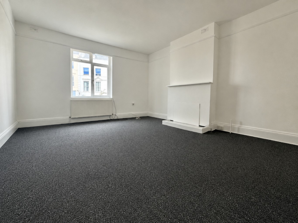 Apartment in Bournemouth - View 2