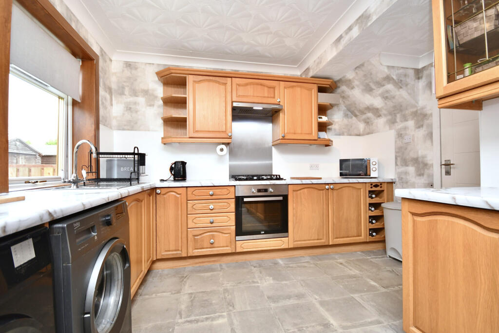 House in Kilmarnock, South Ayrshire - More