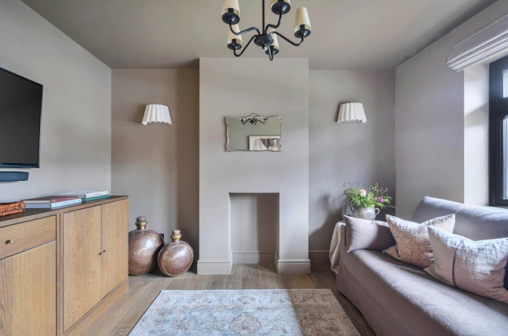 House in London, Bromley Park, Shortlands - View 2