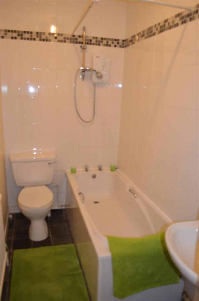 3 bedroom house share for rent