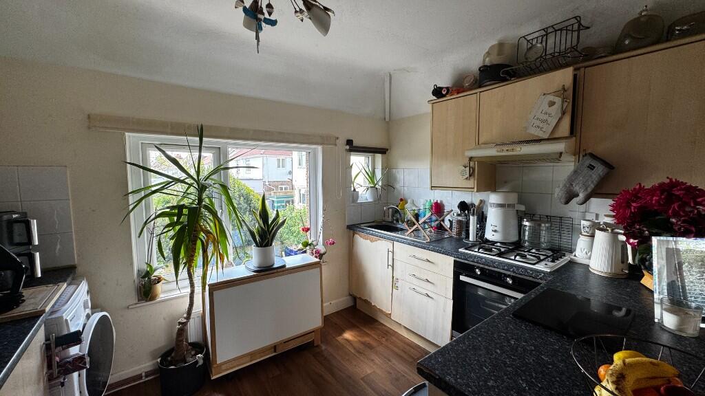 Kedale Road, Seaford, East Sussex, BN25 photo 4