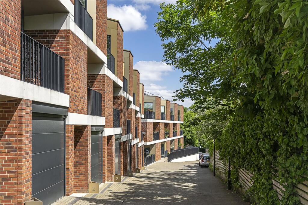 House in London, Muswell Hill - View 4