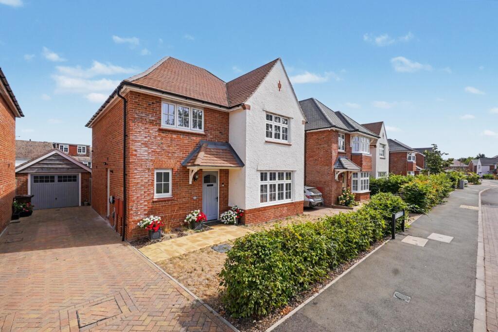 Main image of property: Beata Gardens, Rainham
