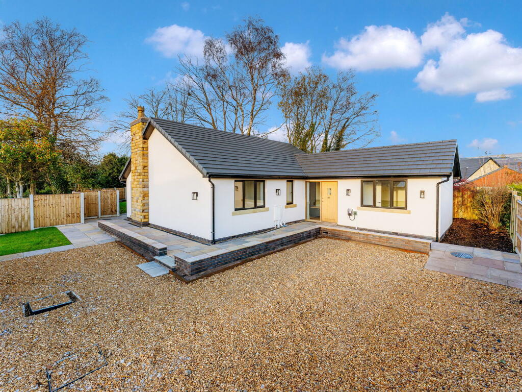 Hughes Ave, Horwich, BL6 photo 2