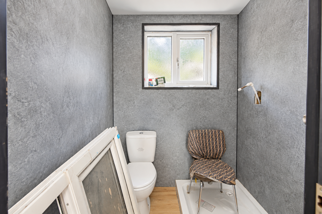 Derby Grove property thumbnail 11