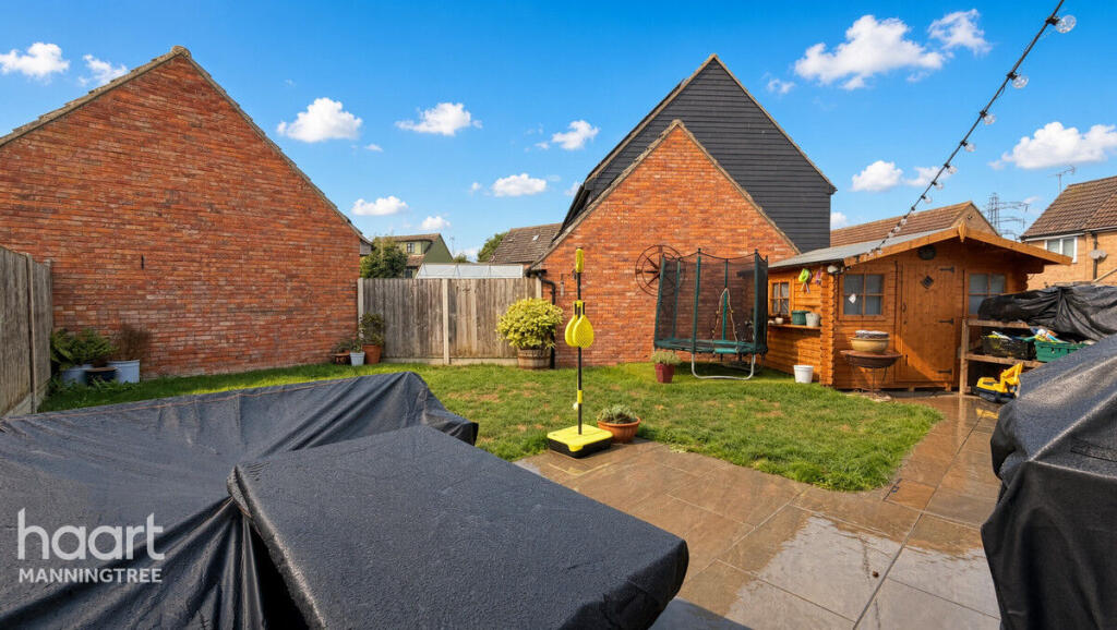 House in Manningtree, Lawford - View 5