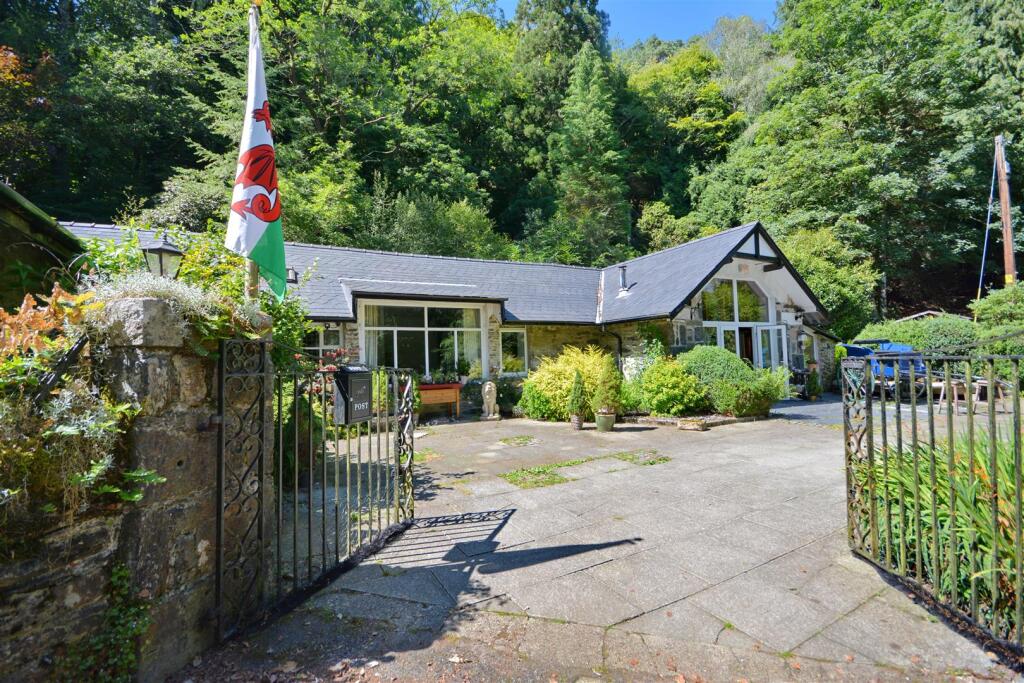 Main image of property: Beddgelert, Near Caernarfon, Gwynedd