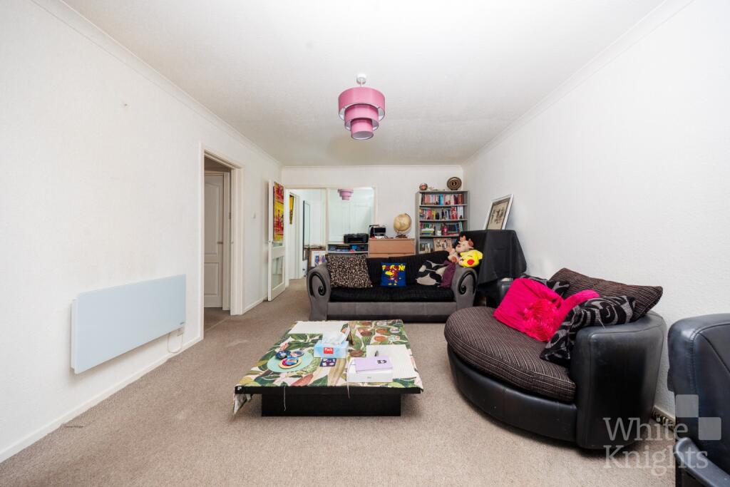 Apartment in Reading - View 5
