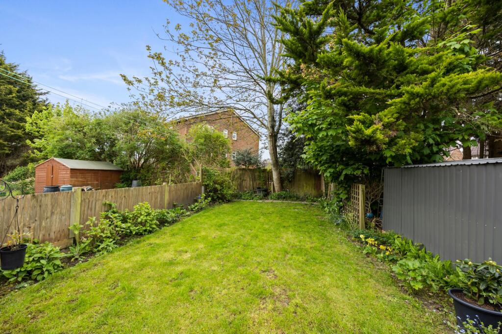 St. Cuthmans Road, Steyning, BN44 photo 2