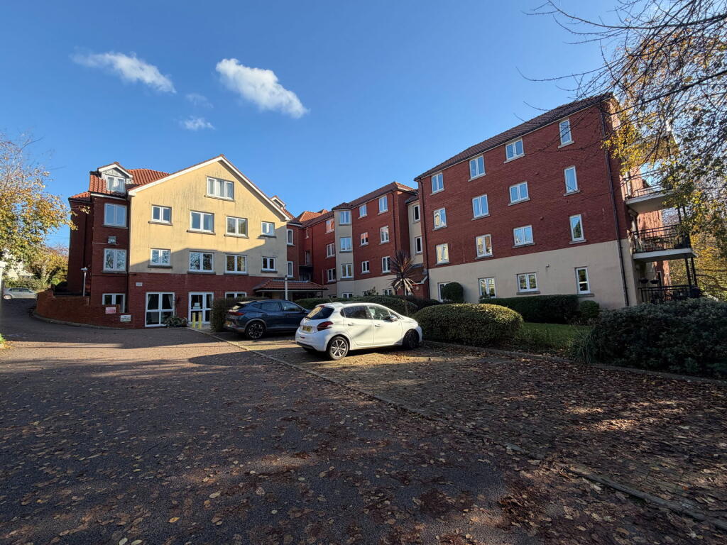 Main image of property: Polsham Park, Paignton, Devon, TQ3 2BB