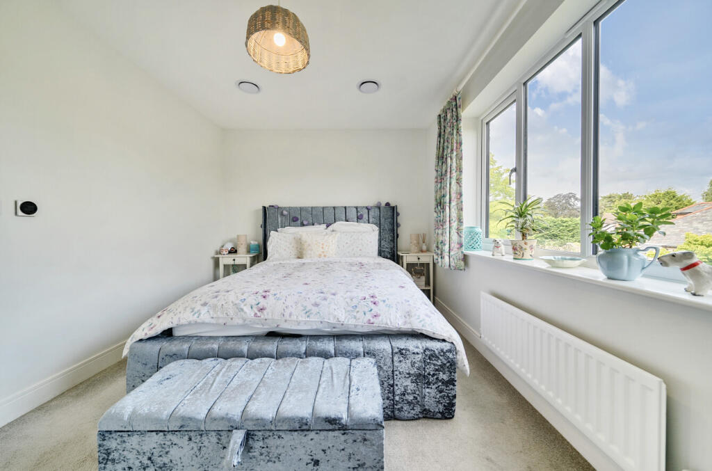 House in Guildford - More