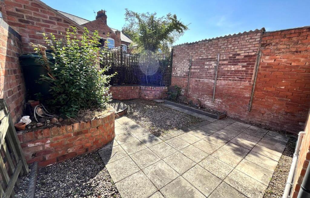 House in Leicester - View 2