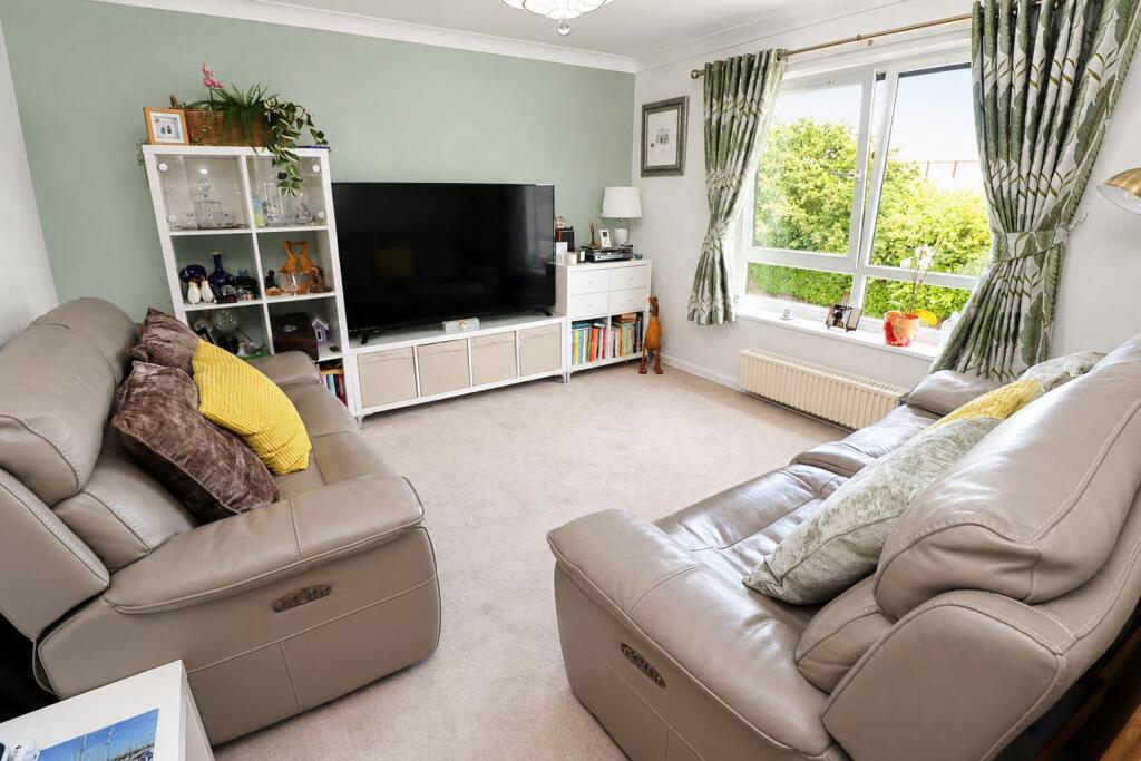 Apartment in Rushden, North Northamptonshire - View 3