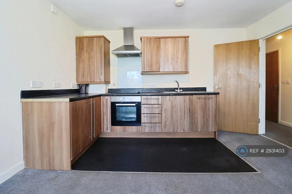 Apartment in Bristol - View 3