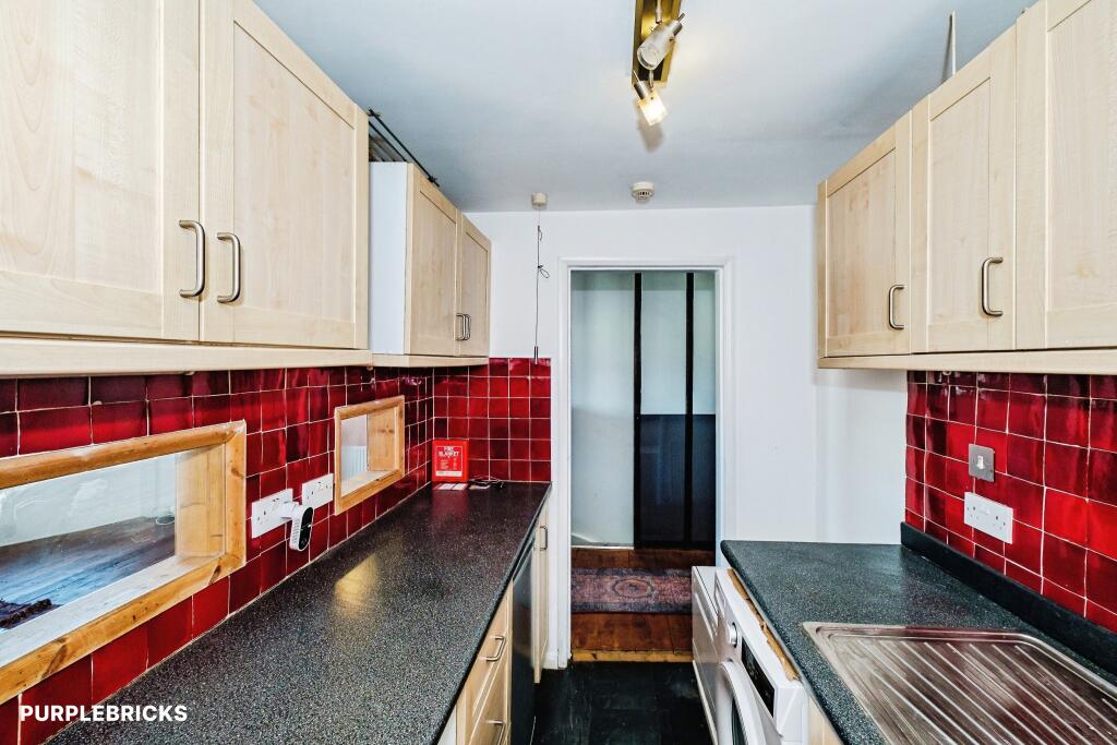 Apartment in Hove, Brunswick - View 5