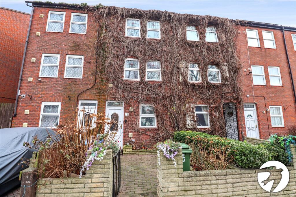 Main image of property: Waterfield Close, London, SE28