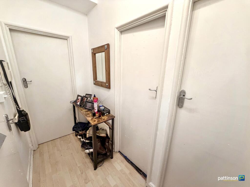 Apartment in Newcastle upon Tyne - View 5