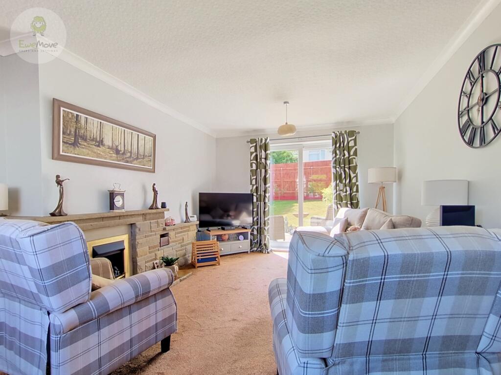 House in Kirklees, Scholes - View 4