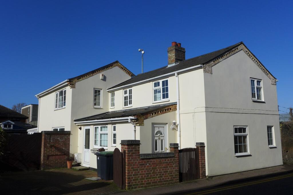 Main image of property: Foundry Lane, Biggleswade, SG18
