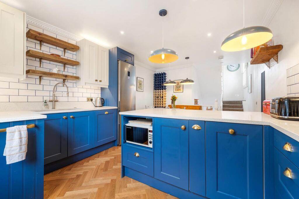 Apartment in London - View 4
