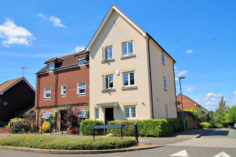 3-bed semi-detached on Harrier Way, Bracknell, £475,000