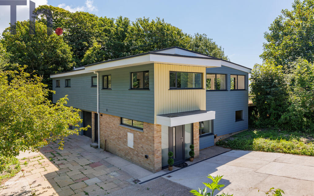 House in Ventnor, Steephill - View 2