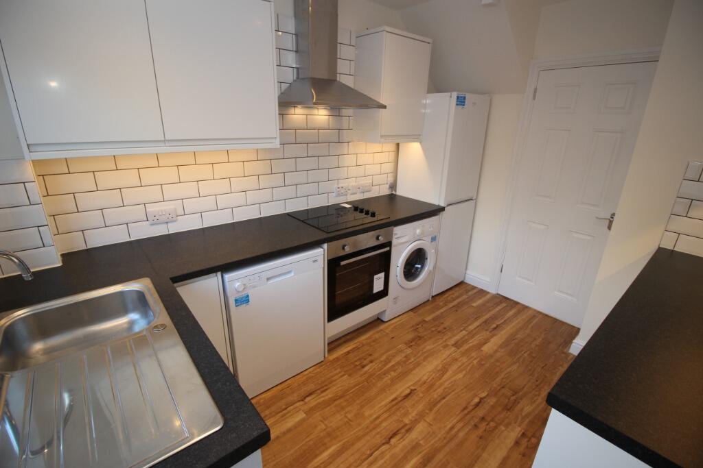 House in Hemel Hempstead - More