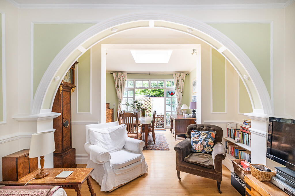 Sherwood Road, London, SW19 photo 4