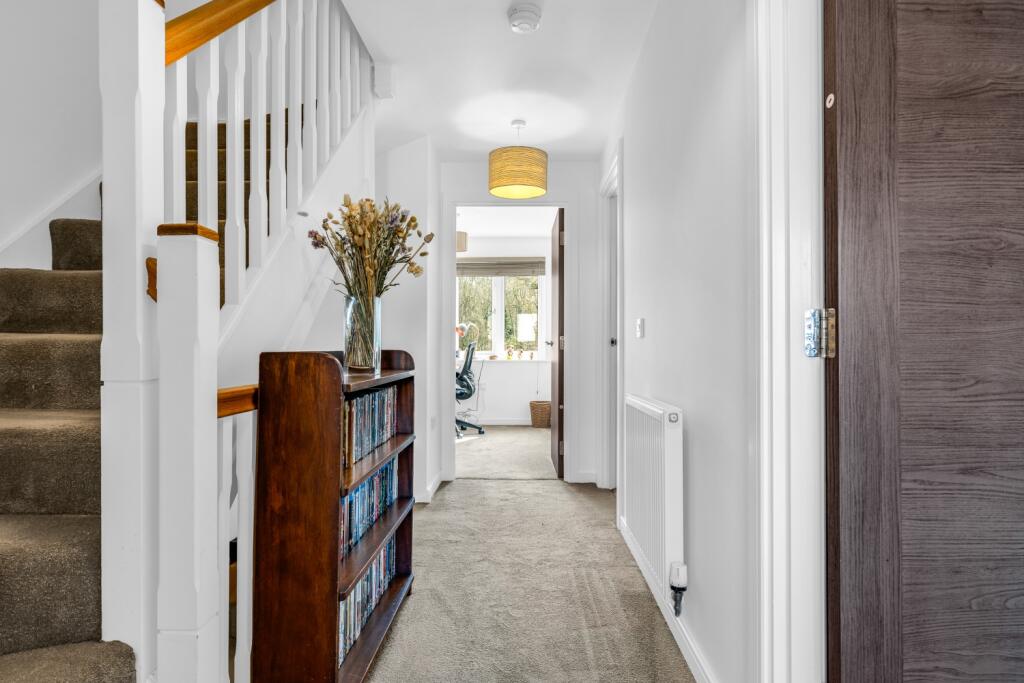 Additional image 14 of Queens Avenue, Welwyn Garden City, Hertfordshire, AL7