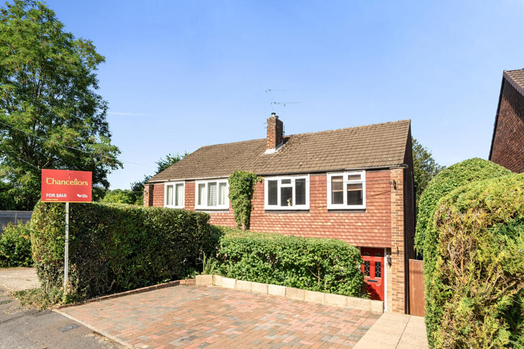 Main image of property: Lynton Road, Chesham