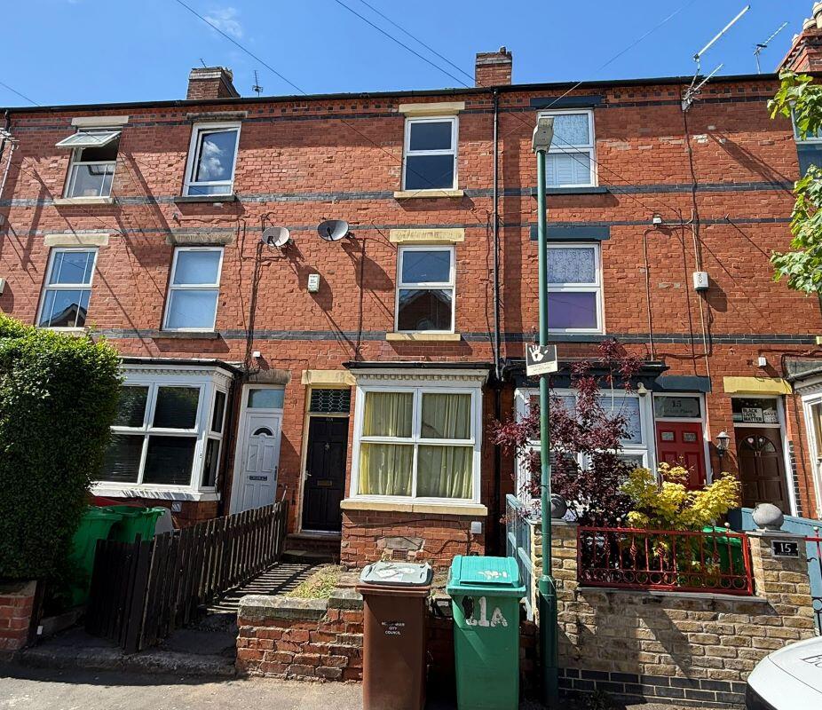 Main image of property: 11A Albany Road, Nottingham, NG7 7LX